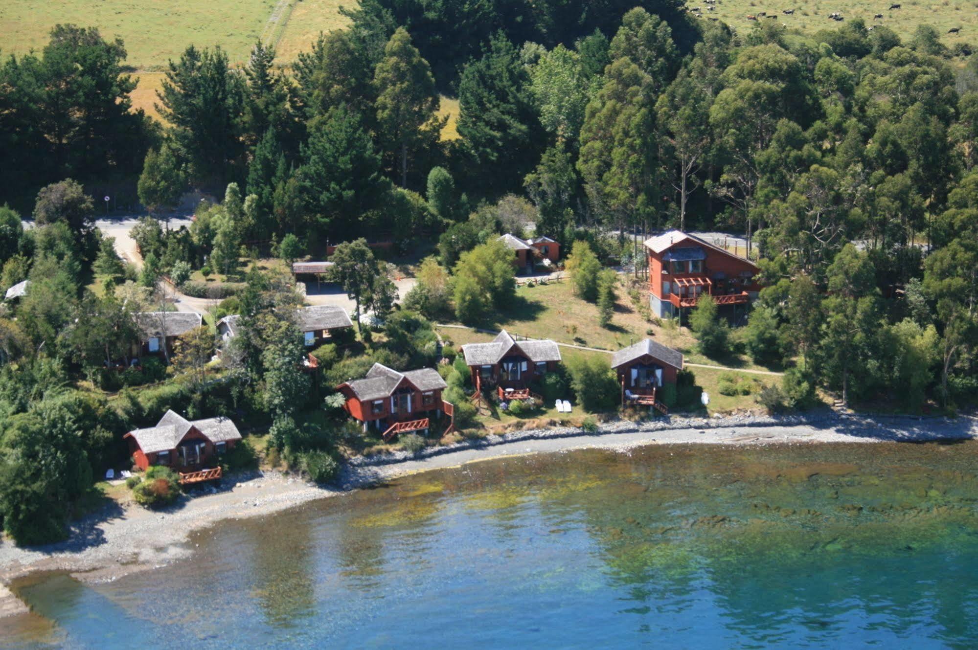 Cabanas Bahia Celeste, Пуерто Варас Екстериор снимка